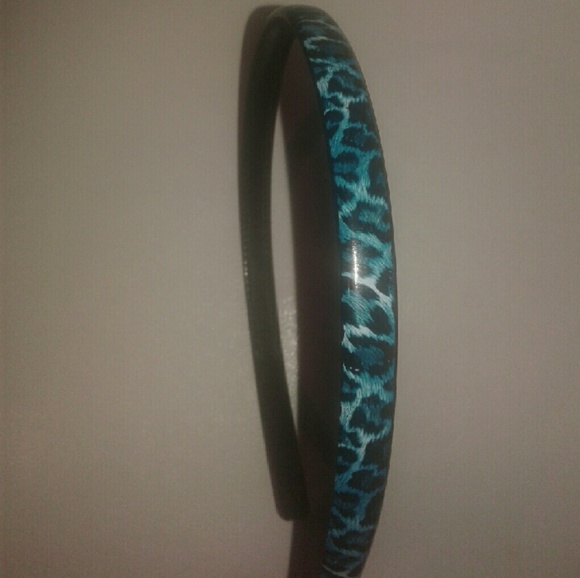 HOLIDAY PICK 🤍 Blue Leopard Headband - Picture 2 of 2